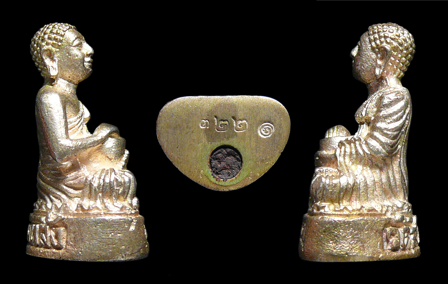 พระอุปะคุต วัดสามหลัง เนื้ออัลปาก้า ก้นอุดว่าน ตอกโค๊ตเลข 322