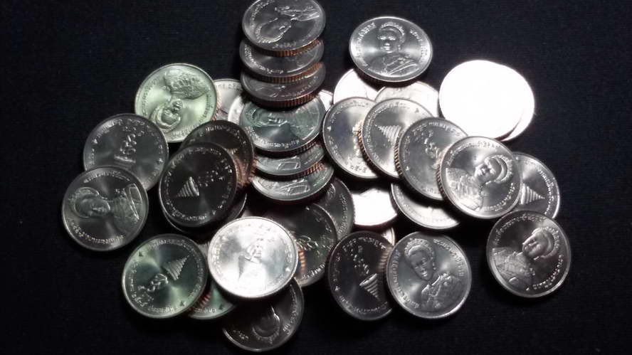 เหรียญ 5 บาท 5 รอบ สมเด็จพระนางเจ้าสิริกิติ์ พระบรมราชินีนาถ2535 UNC