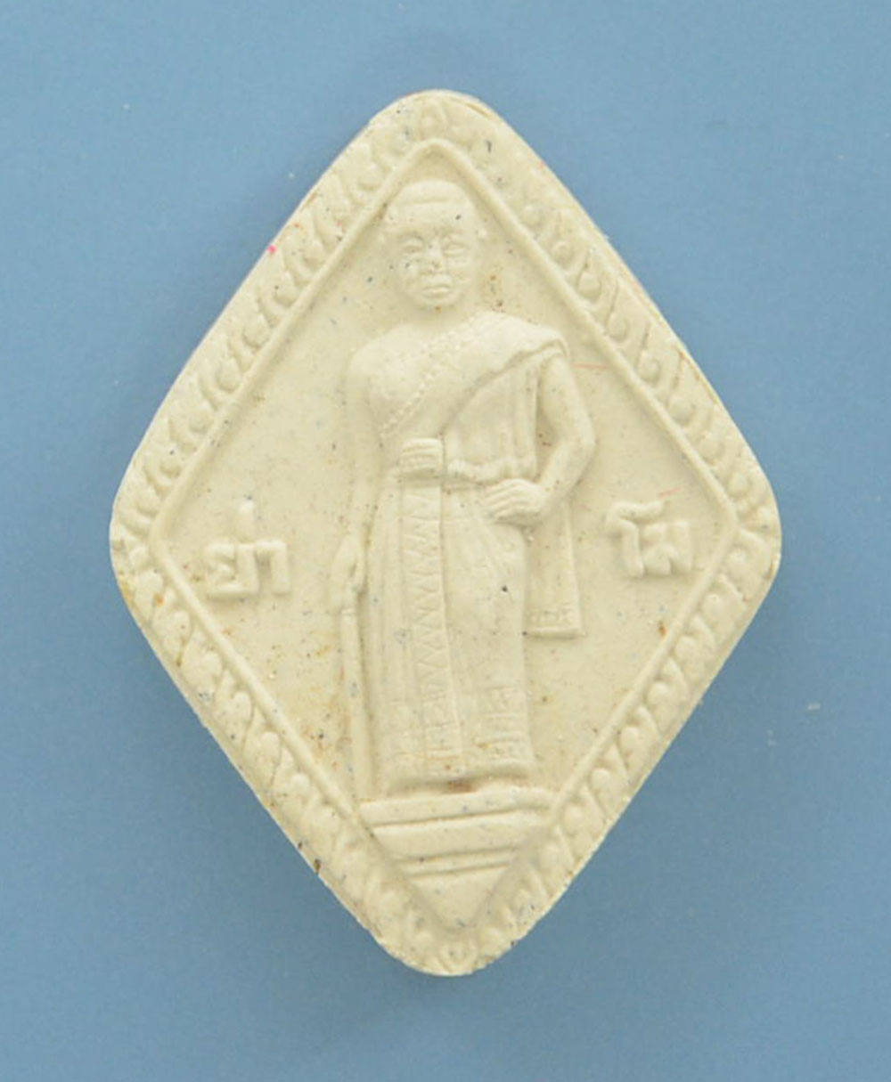 พระผงของขวัญมหามงคล (19 องค์ / พร้อมกล่อง)