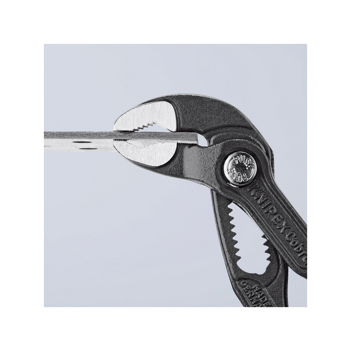 KNIPEX 87 01 125 คีมคอม้า รุ่น Cobra ด้ามพลาสติก 125mm (5")