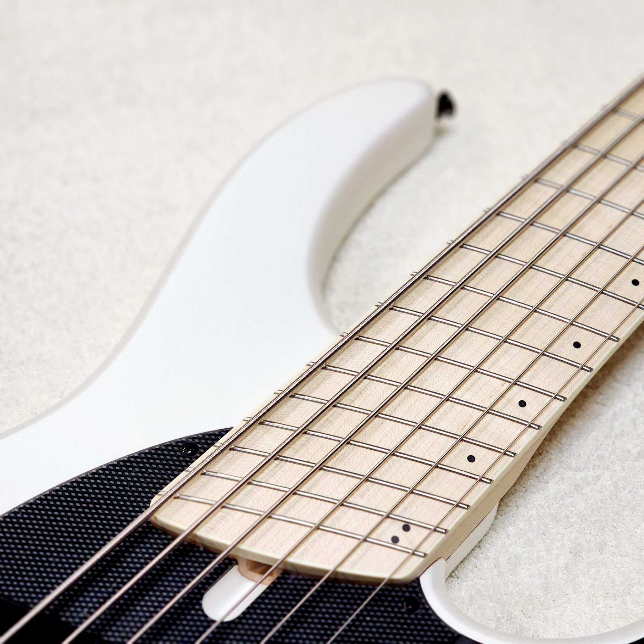 DINGWALL NG3-6 "Adam Nolly Getgood" Ducati White