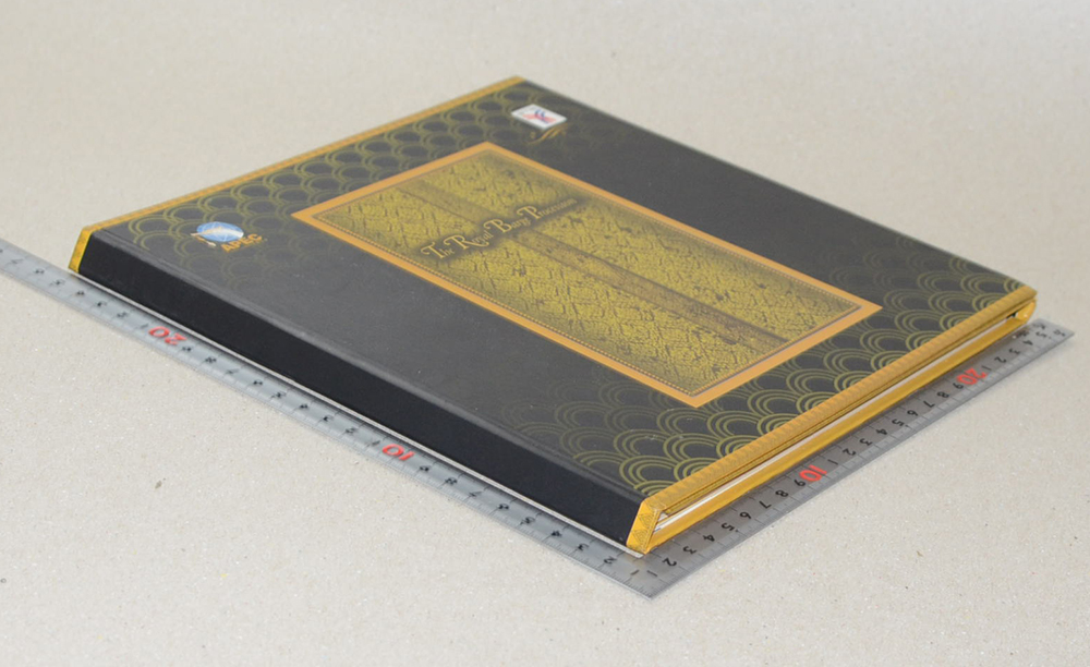 The Royal Barge Procession (ภาษาไทย-อังกฤษ)