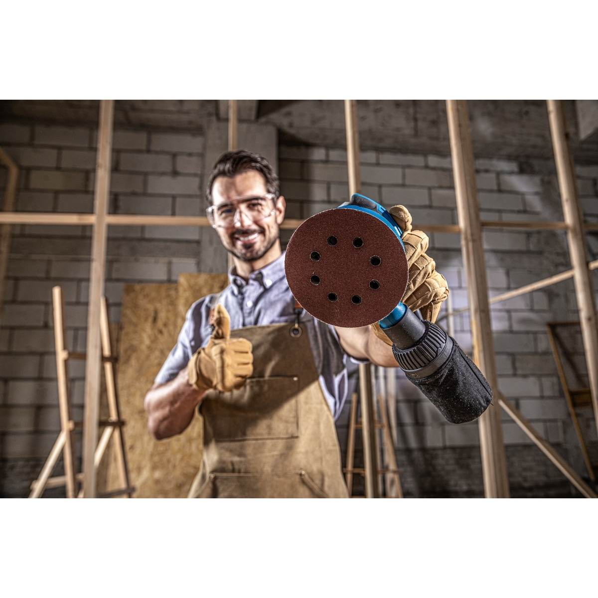 Dong Cheng DSA02-125 เครื่องขัดกระดาษทรายกลม 5" 380W