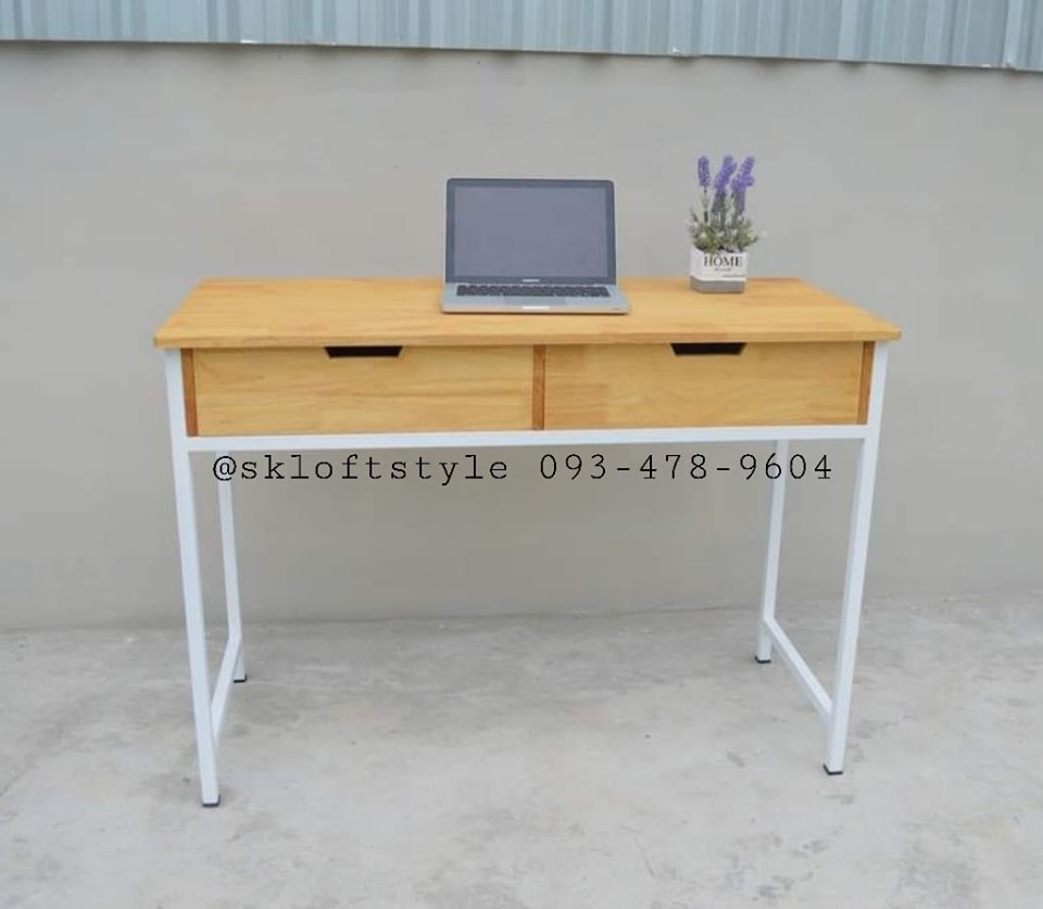โต๊ะทำงานพร้อมลิ้นชัก