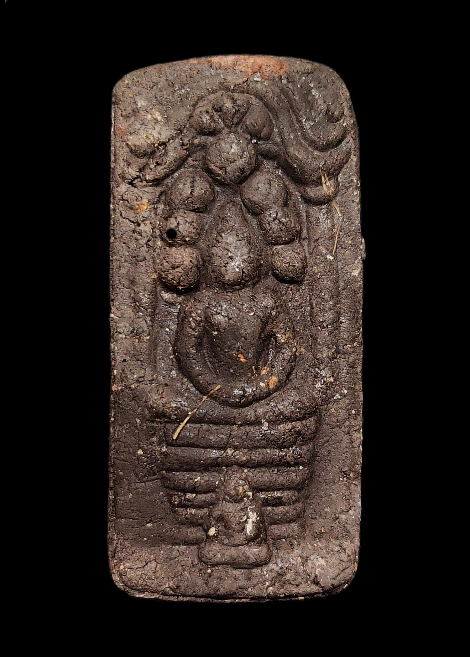 พระนางตรา รุ่น100ปี อ.ท่าศาลา ปี2541 เนื้อผงว่านผสมดินกากยายักษ์ และผสมผงพระนางตรากรุเก่า ท่านขุนพันธ์เป็นเจ้าพิธีร่วมปลุกเสกกับพระเกจิอาจารย์สายเขาอ้ออีกหลายท่าน สภาพสวยสมบูรณ์มาพร้อมกล่องเดิมๆ