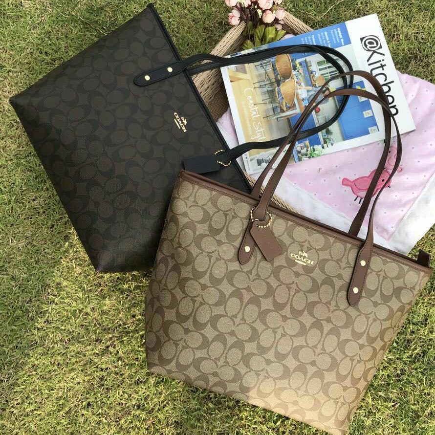 Coach Tote Zip