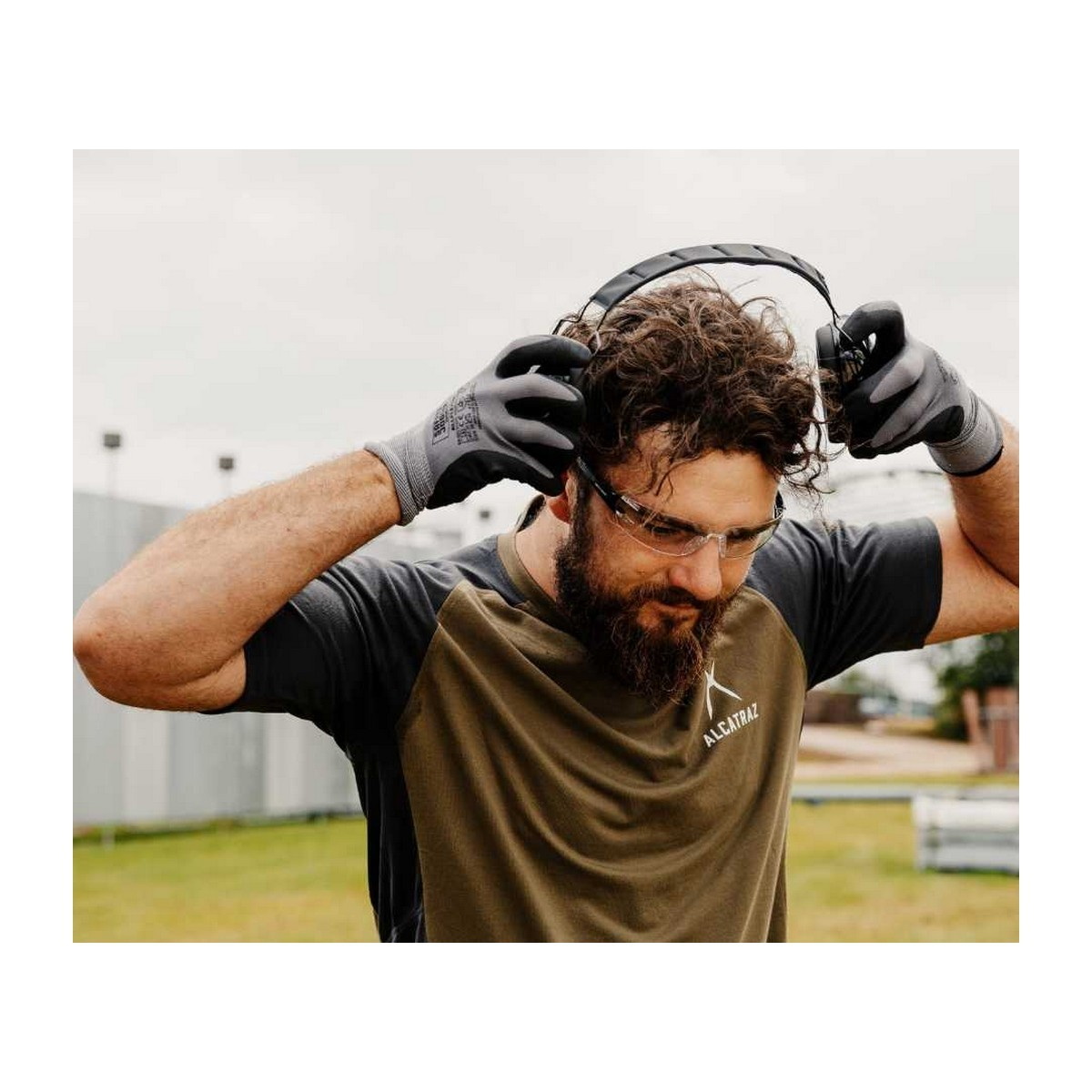 JOGGER รุ่น ETOSHA II ที่ครอบหูลดเสียง SNR:27dB