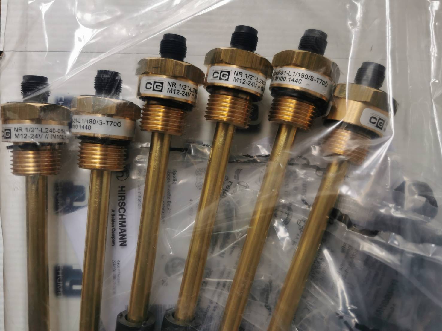CG Goldammer, Goldammer, Level Regulator NR 1/2"-L240-01//M12 Socket, L1/180/S-T70O-M12:24V