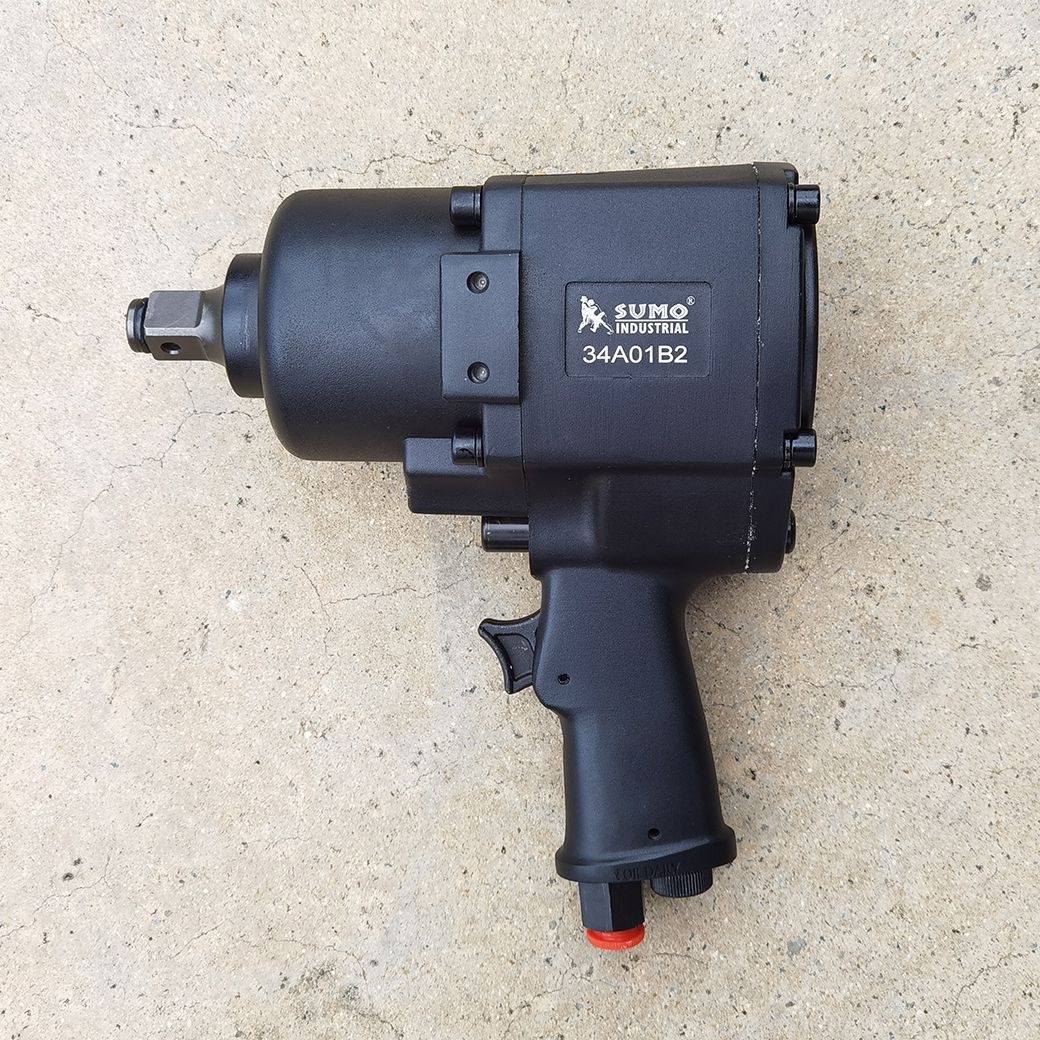 SUMO 34A01B2-B บล็อกลม 3/4" 1600Nm ลูกตีคู่