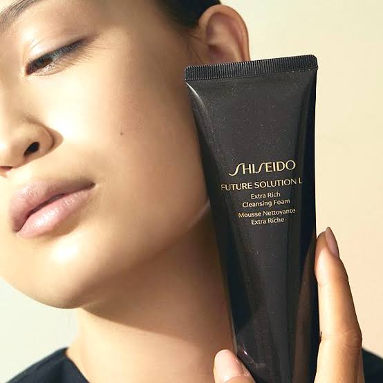 Shiseido Future Solution LX