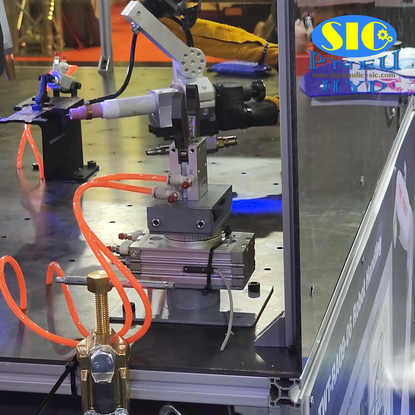 MHC2-20D,MHC2-25D PNEUMATIC GRIPPERS ANGLE XINYANG