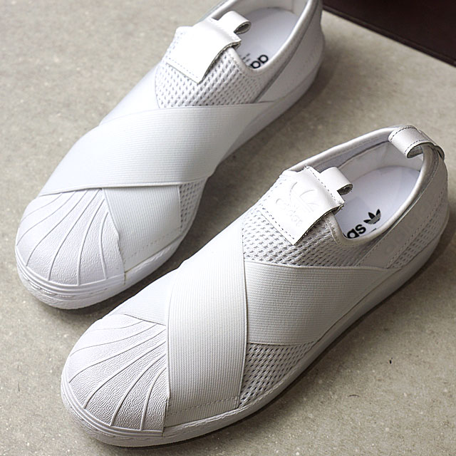 Adidas slip-on ขาวตาข่าย