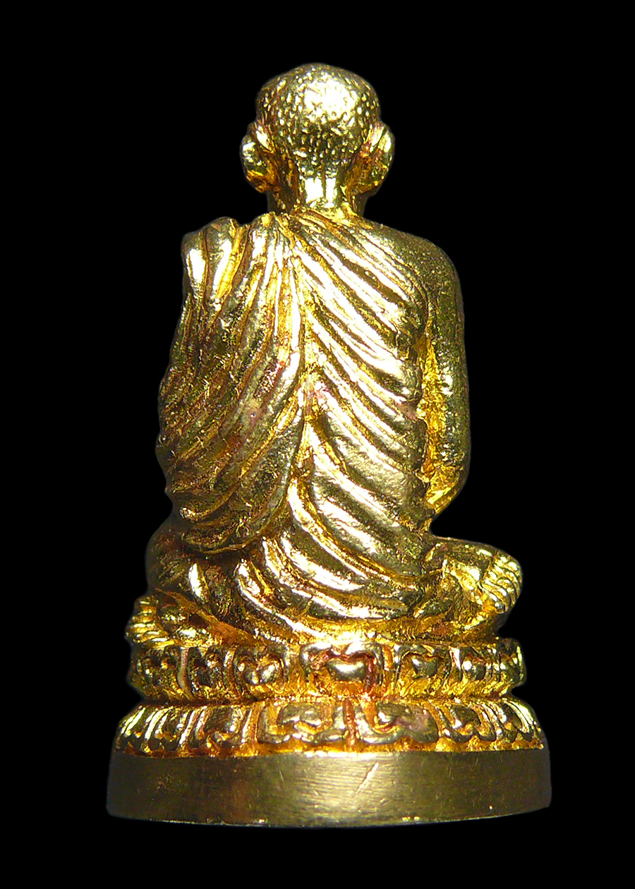 หลวงพ่อฤาษีลิงดำ วัดท่าซุง จ.อุทัยธานี รูปเหมือนนั่งบัวรุ่นแรก กะไหล่ทอง กล่องเดิม