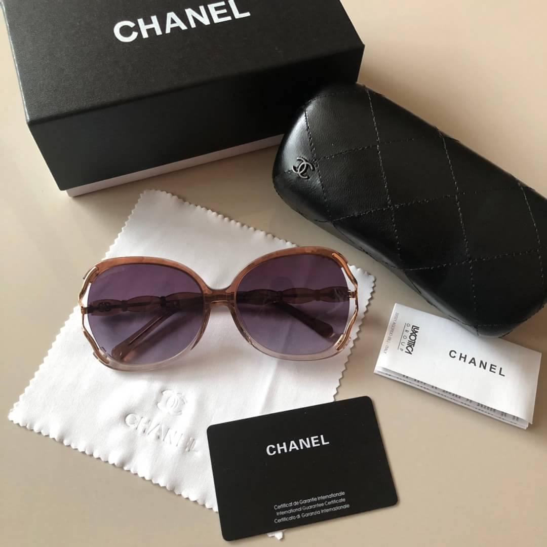 #olschanelglasses CHANEL CH6024 Sz. 60-16-135mm Col. พร้อมส่ง 2 สีตามภาพ ราคา 1600 บาท อุปกรณ์ครบเซทใหญ่ตามแบรนด์ : Full set ✅รับประกันความพอใจ👍🏼 ***ถ่ายจากสินค้าจริง เกรด Hi end เท่านั้น สอบถามเพิ่มเติมได้ที่ http://line.me/ti/p/%4
