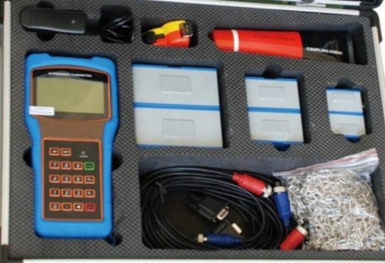 E + H portable ultrasonic flow meter