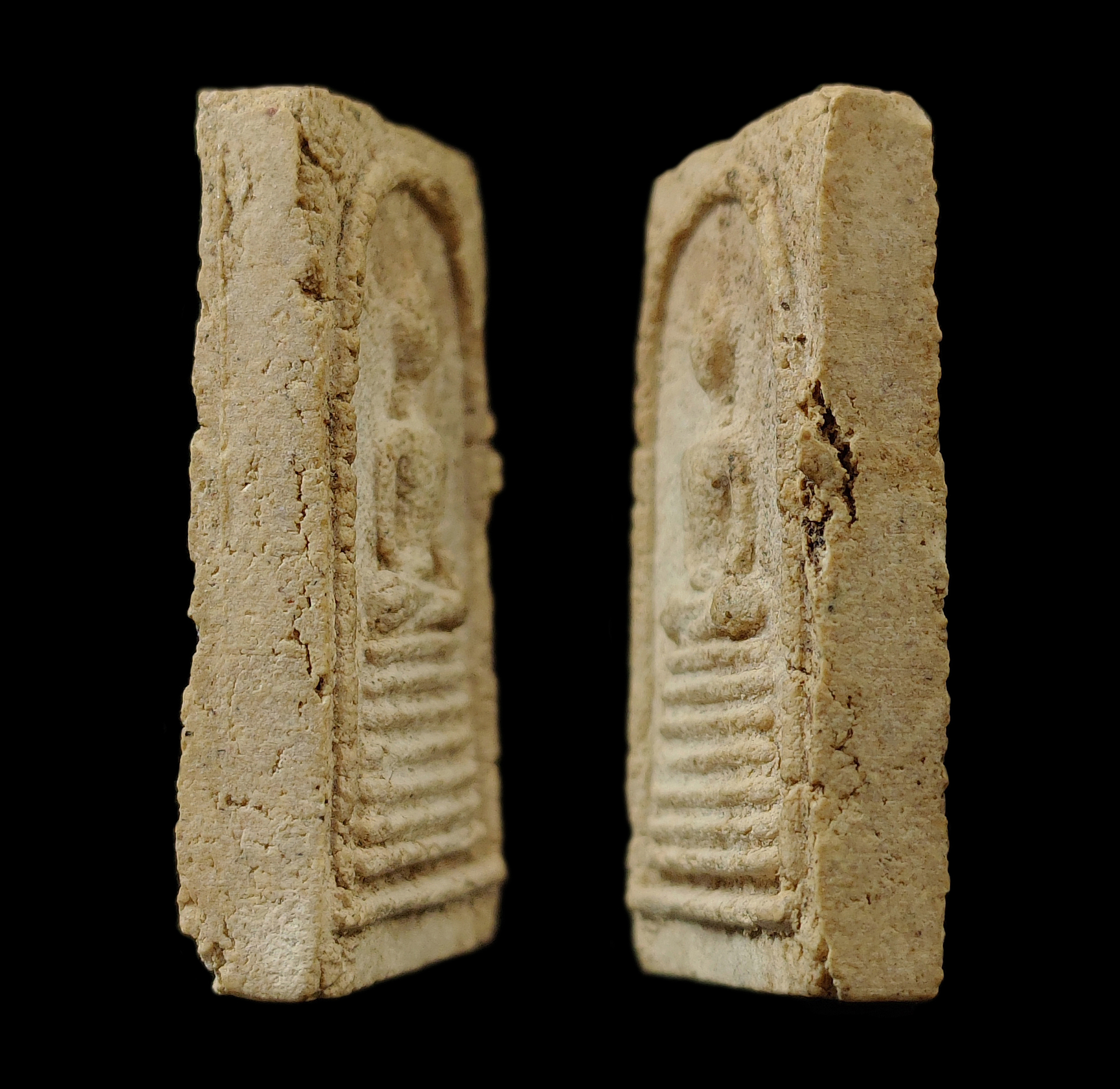 พระสมเด็จสะดุ้งกลับ เนื้อผง หลังรูปเหมือนหลวงปู่รักษ์ อายุ66ปี วัดน้อยแสงจันทร์ จ.สมุทรสงคราม ปี2519 สุดยอดพุทธคุณเมืองแม่กลอง