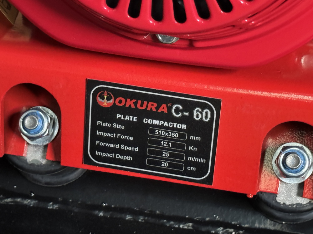 OKURA C-60HDR เครื่องตบดินลูกยาง 1.2Ton GX-160