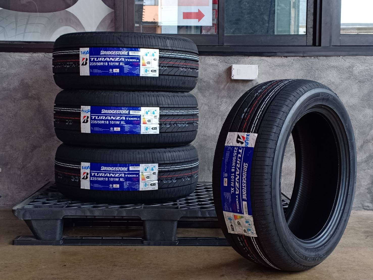 ยางใหม่ BRIDGESTONETURANZA T005A ขนาด 235/50-18