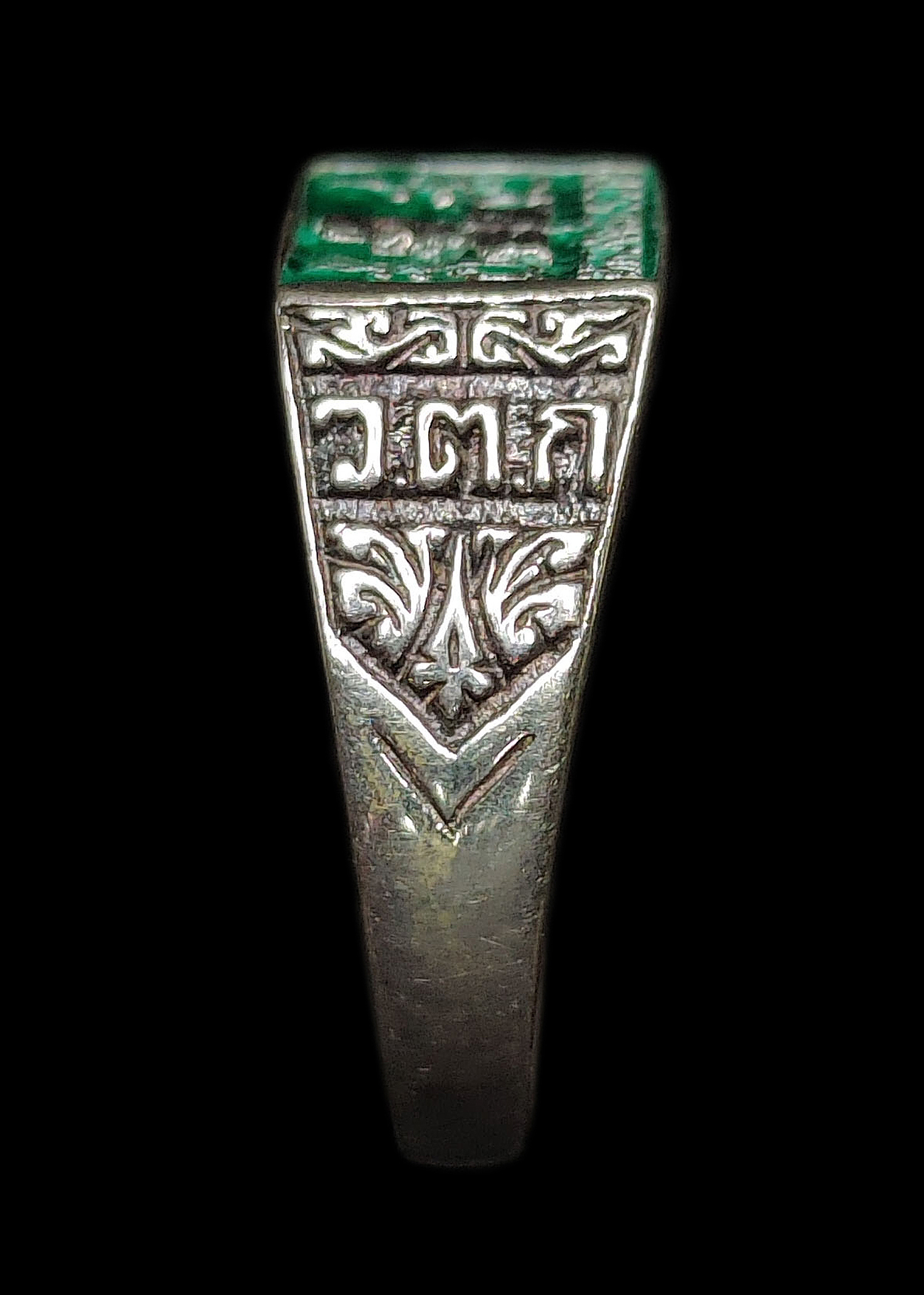 แหวนหลวงพ่อรวย วัดตะโก รุ่น2 ปี2537 เนื้อเงินลงยาสีเขียว ตอกโค๊ต ท้องแหวนมีจารเดิม สภาพสวยสุดๆ