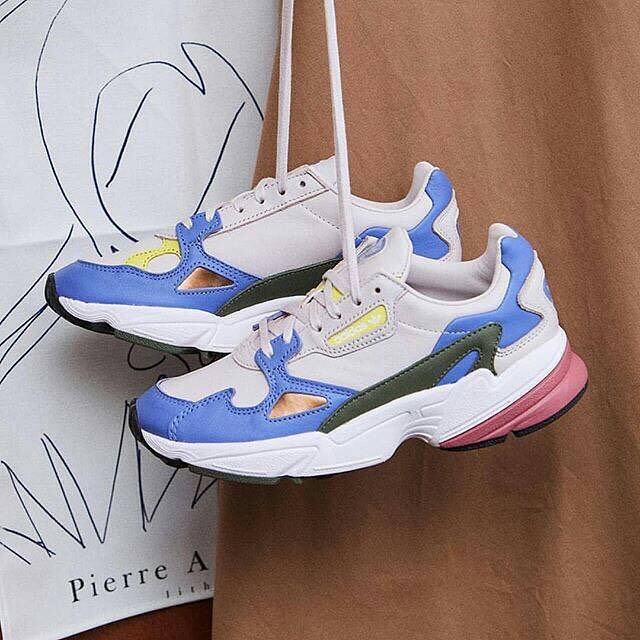 Adidas Falcon