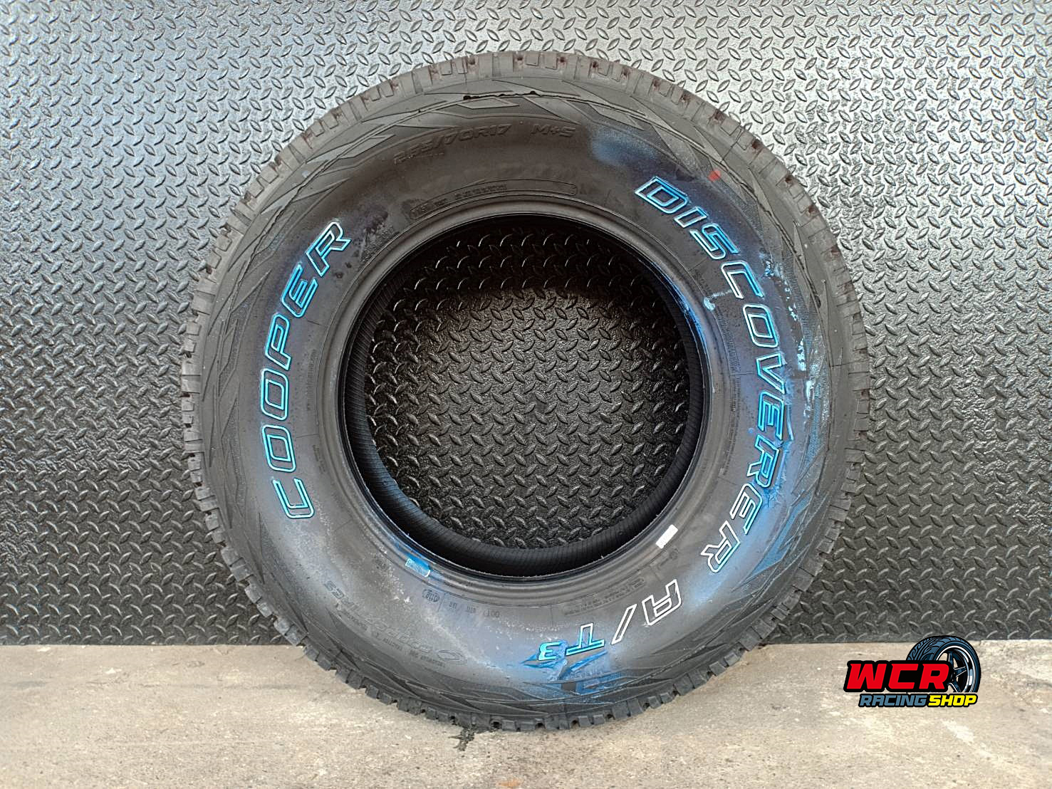 ยาง COOPER DISCOVERER AT3 ขนาด 265/70R17 ยางตัวหนังสือขาว U.S.A
