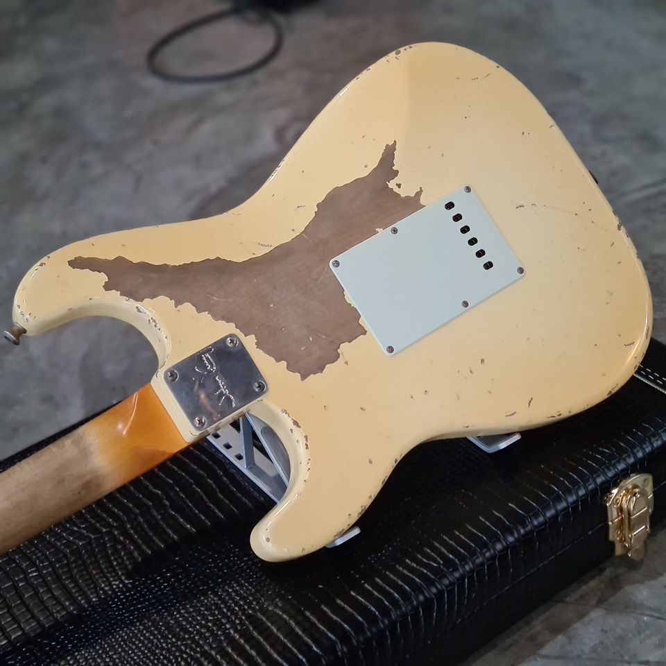 (BRAND NEW) JOHN CRUZ CUSTOM GUITARS - CROSSVILLE ST , VINTAGE WHITE "BATTLE AXE" #JC01010622 (2022)