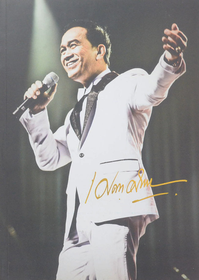 นายเศรษฐา ศิระฉายา (ประวัติและผลงาน)