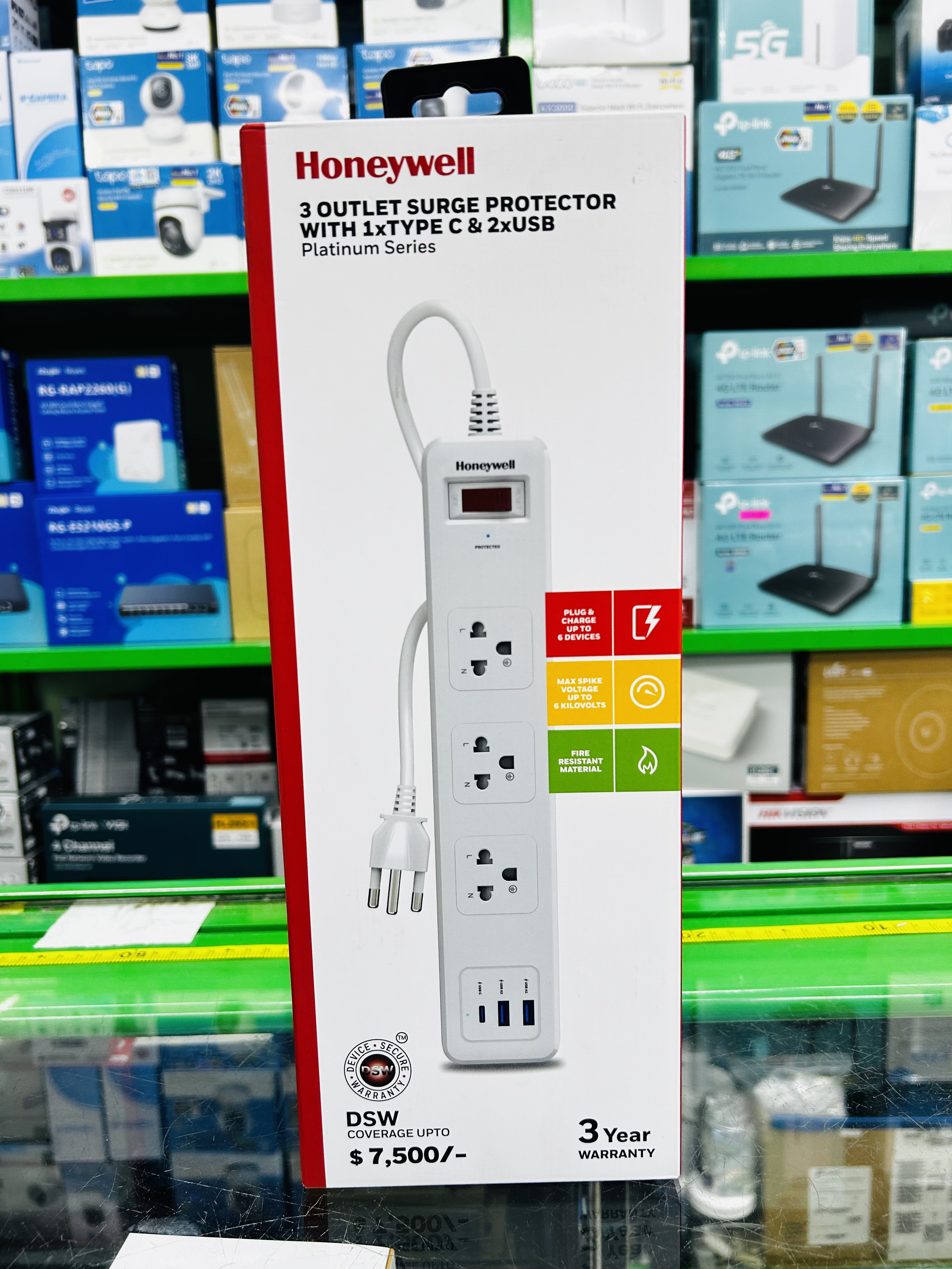 Honeywell HC000038/SRG/1.8M/WHT/4/2U/PD20W/TH 4 Outlet Surge Protector with 1*TYPE C&2*Usb