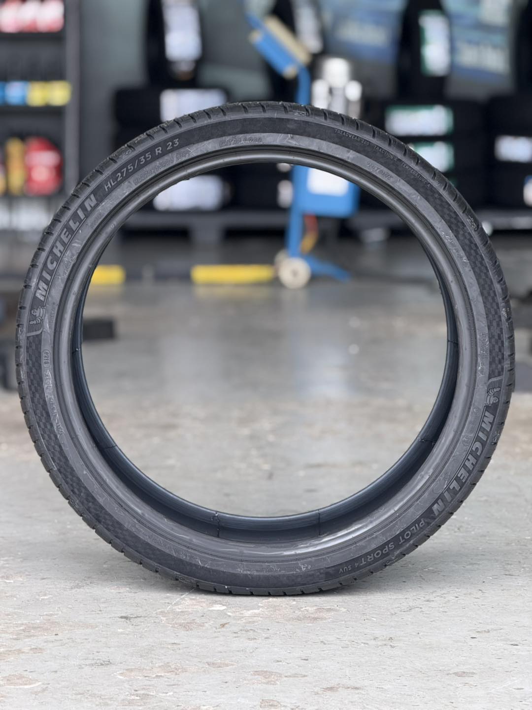 ยางMICHELIN PILOT SPORT4 SUV ขนาด 275/35R23 ราคาพิเศษ สั่งได้