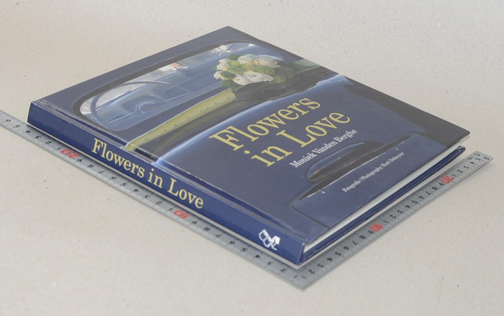 Flowers in Love Moniek Vanden Berghe