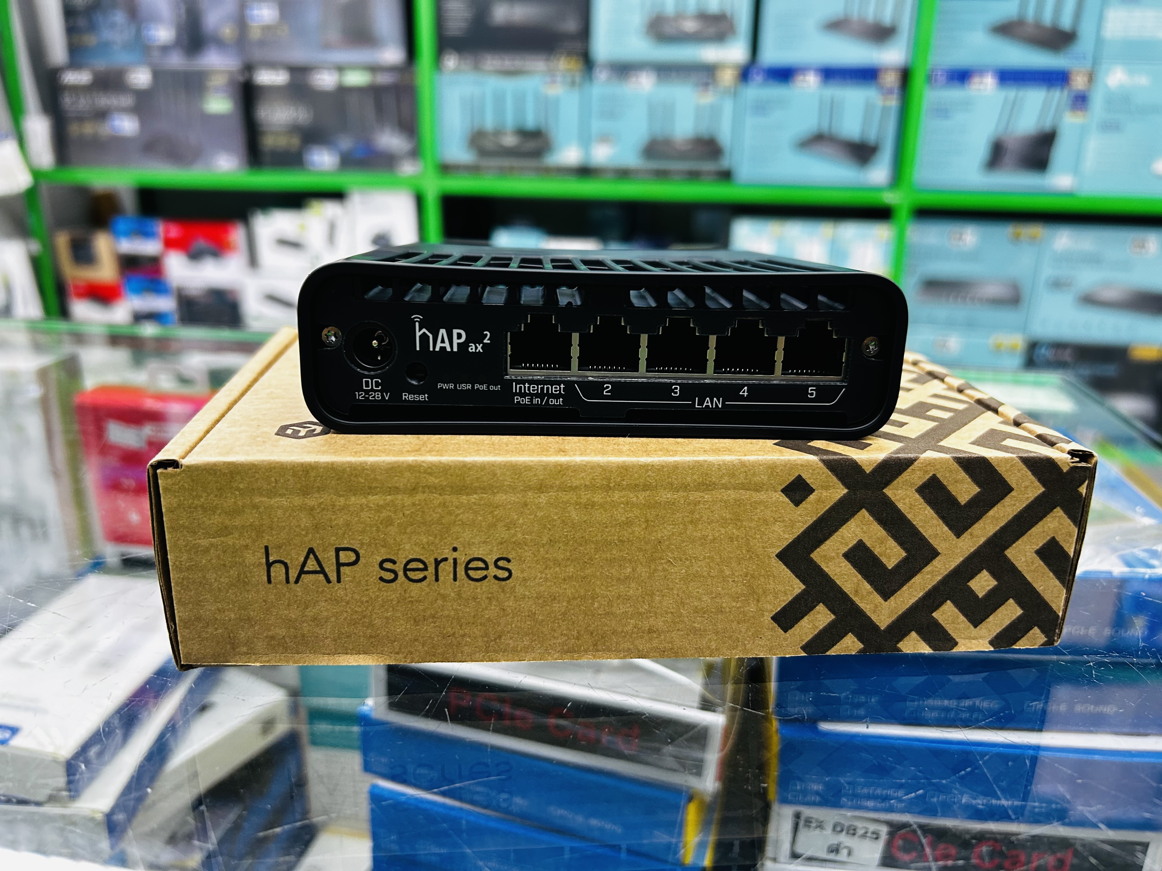 Mikrotik hAP ax2 Wireless Router WiFi6 CPU 4 Core 864MHz, Ram 1GB, ROS LV.4 WIFI6(C52iG-5HaxD-TC-TH)