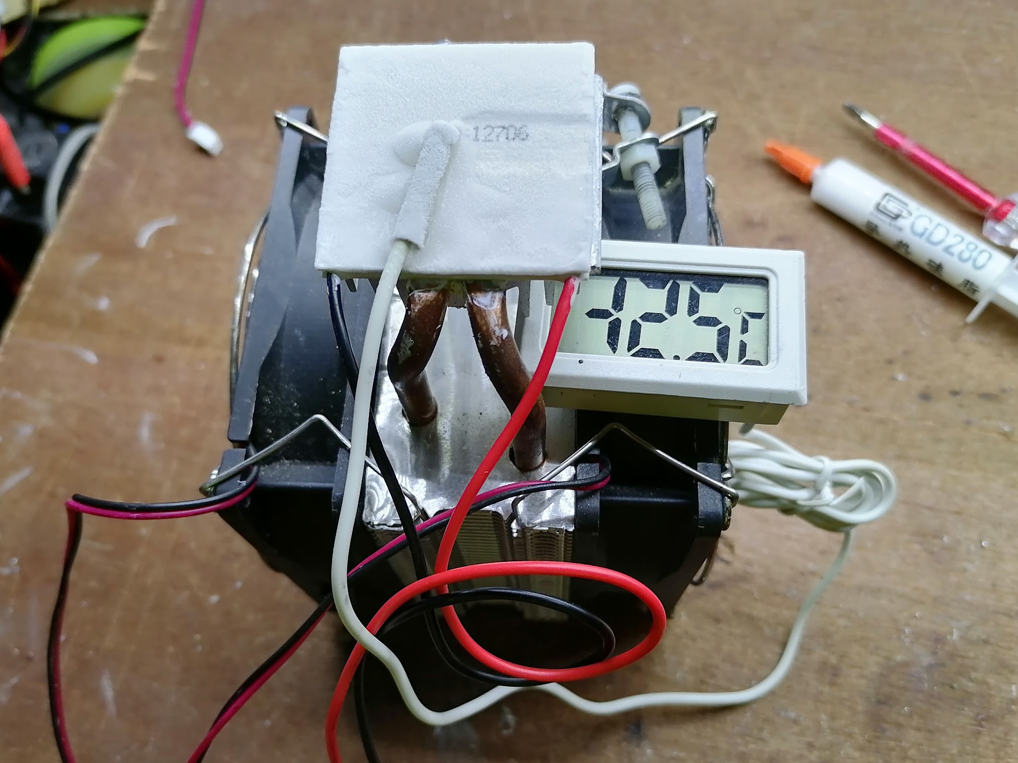 TEC1-12706SR refrigeration (แผ่นร้อน-เย็น) แผ่นเพลเทียร์