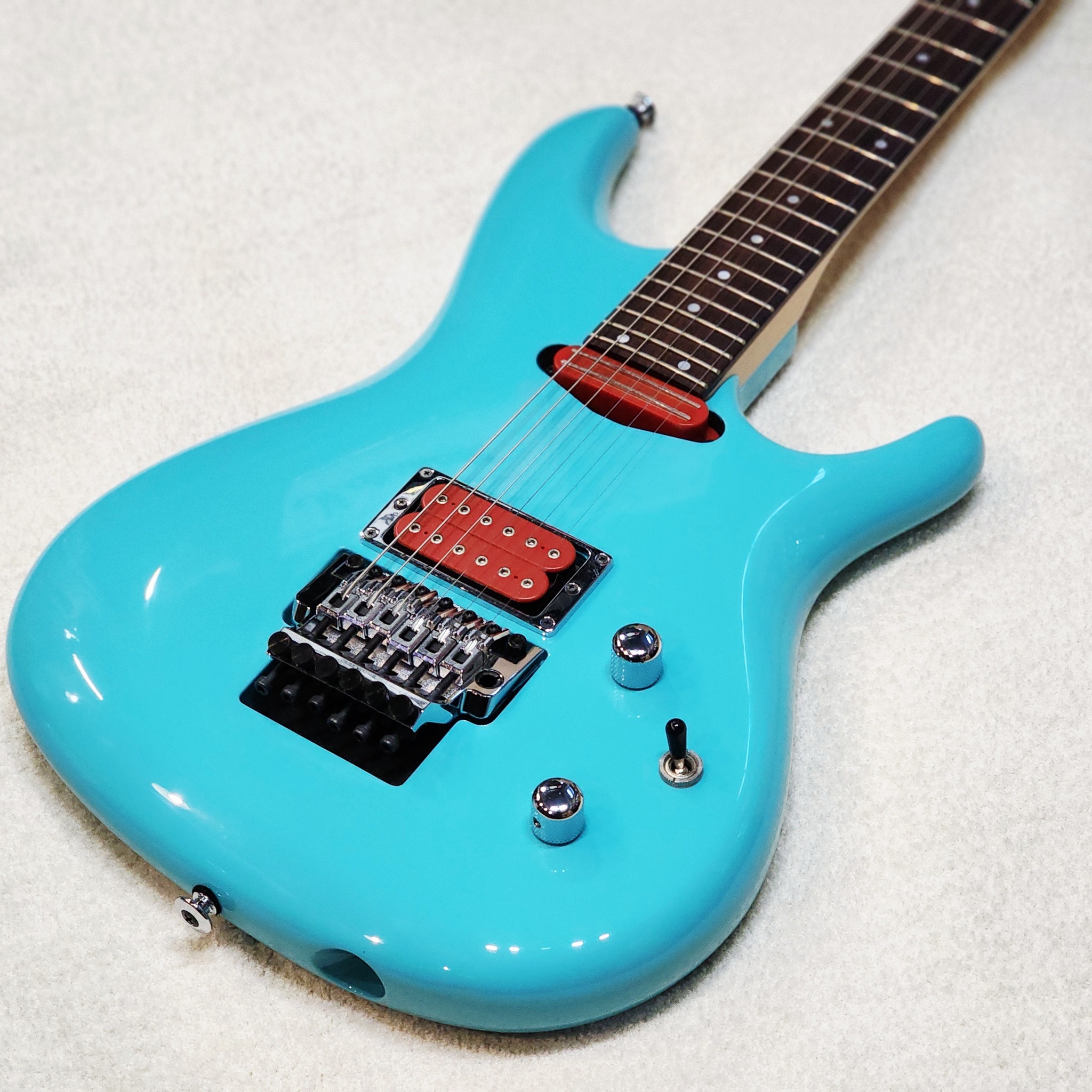(USED) IBANEZ JS 2410 JOE SATRIANI - SKY BLUE