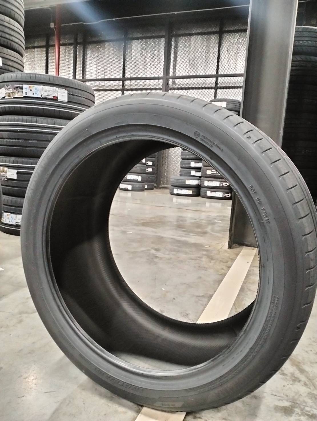 ยาง YOKOHAMA ADVAN SPORT V107 ขนาด 225/40-19ราคาพิเศษ สั่งได้