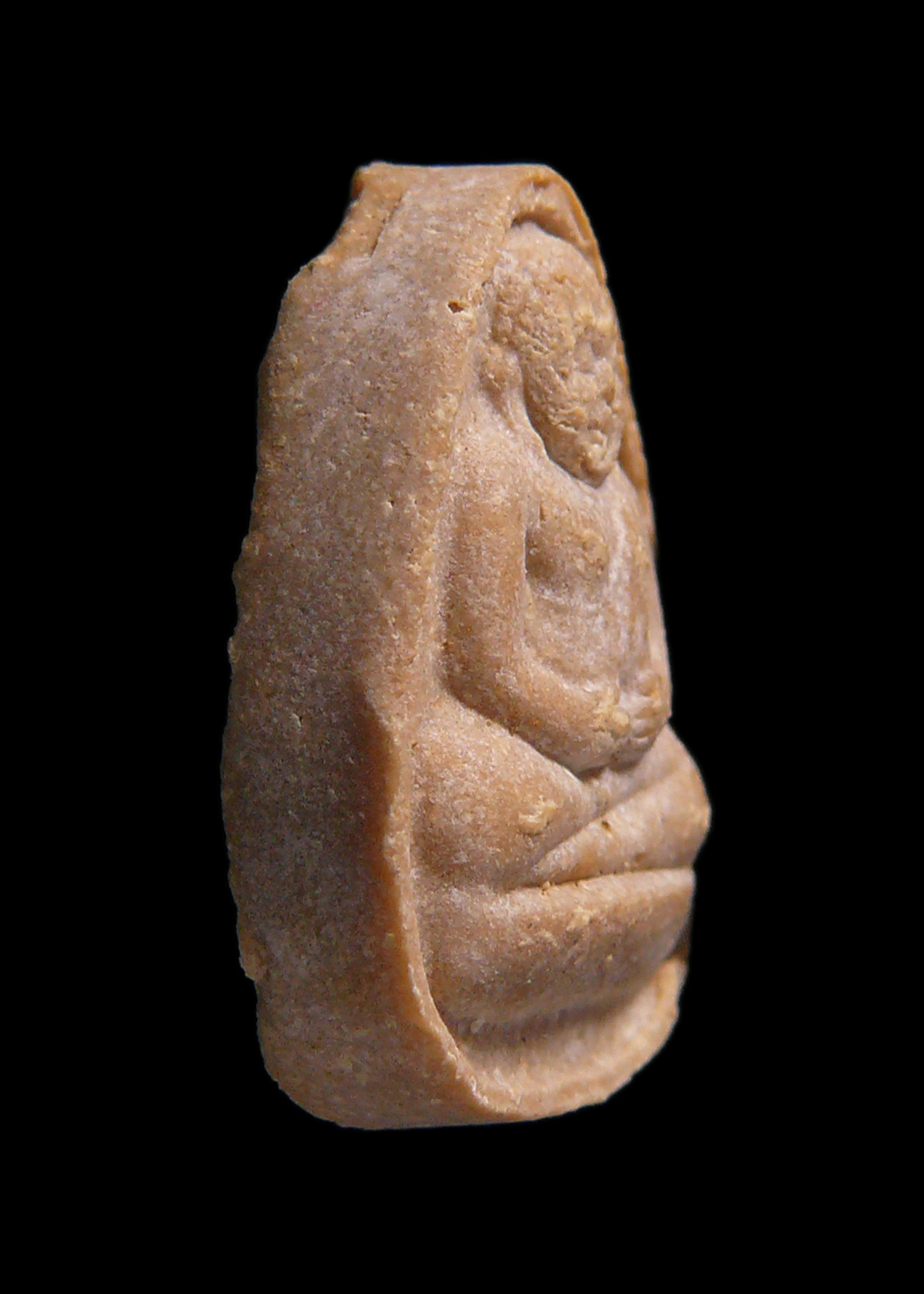 พระสังกัจจายน์ รุ่นเพชรรุ่งโรจน์ หลวงปู่โต๊ะ วัดประดู่ฉิมพลี หลังยันต์3นะ ปี2535 สภาพสวยเดิมๆ มวลสารสำคัญ คือ เถ้าอังคาร ของหลวงปู่โต๊ะ และผสมของผงเก่า