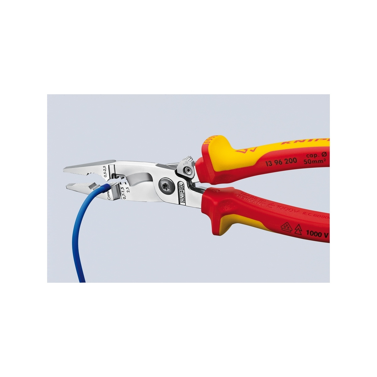 KNIPEX 13 96 200 คีมปากรวมติดตั้งระบบไฟฟ้า(มีตัวล็อค) 200mm ป้องกันกระแสไฟ 1000V