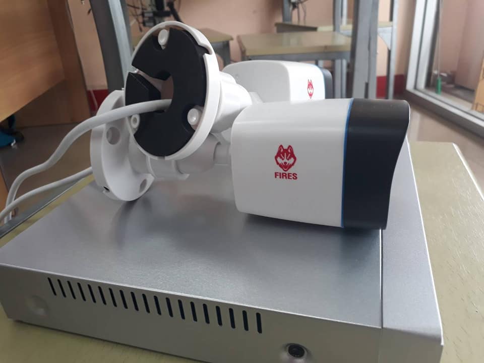 โปรโมชั่น กล้องวงจรปิด FIRES by Hiview 2 ล้านพิกเซล ชุด 8 กล้อง พร้อมติดตั้ง ราคา 19,900 บาท