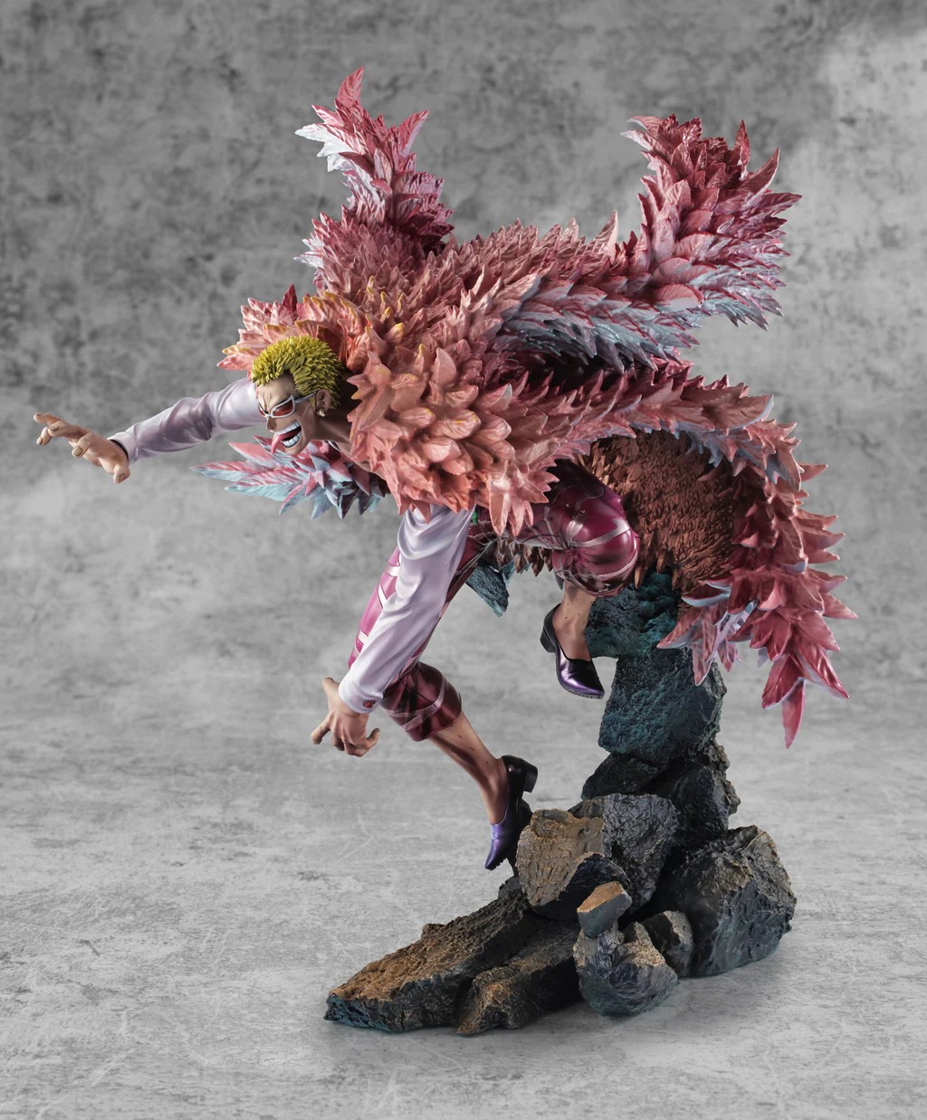 [MegaHouse]Portrait.Of.Pirates(P.O.P) ONE PIECE "WA-MAXIMUM”: "Heavenly Yaksha" Donquixote Doflamingo โดฟลามิงโก้ วันพีซ