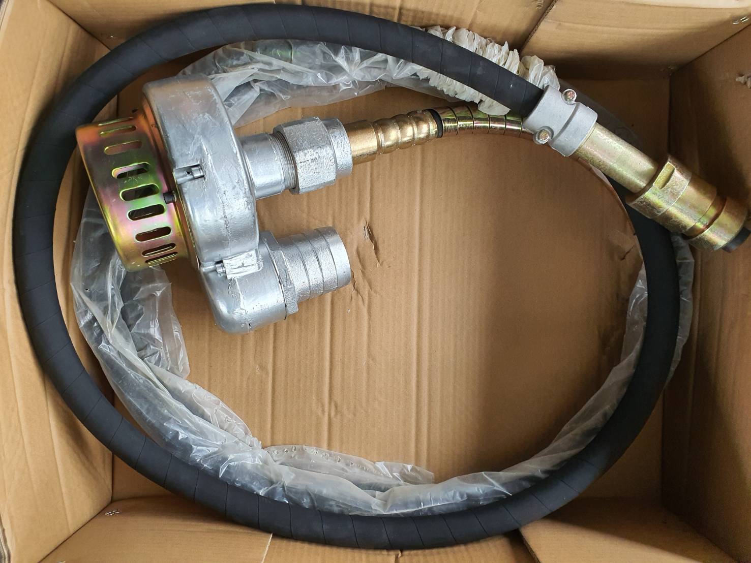 CAPITAL DY-3 ปั๊มแช่สายอ่อน 3"x6m (เขี้ยว)