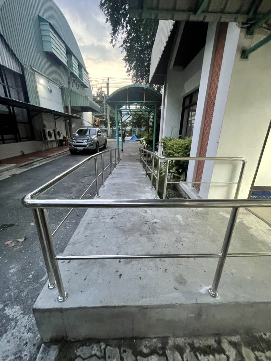 ราวบันไดสแตนเลส 304