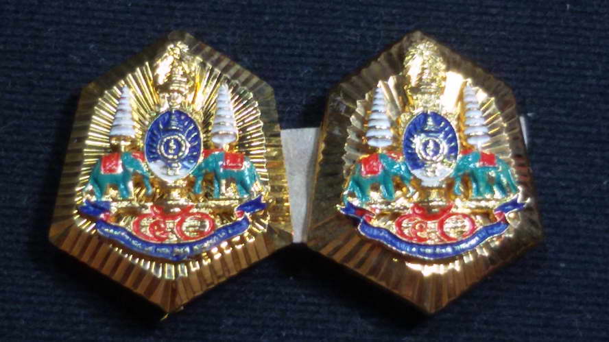 เข็มที่ระลึก 50 ปีกาญจนาภิเษกทรงหกเหลี่ยม
