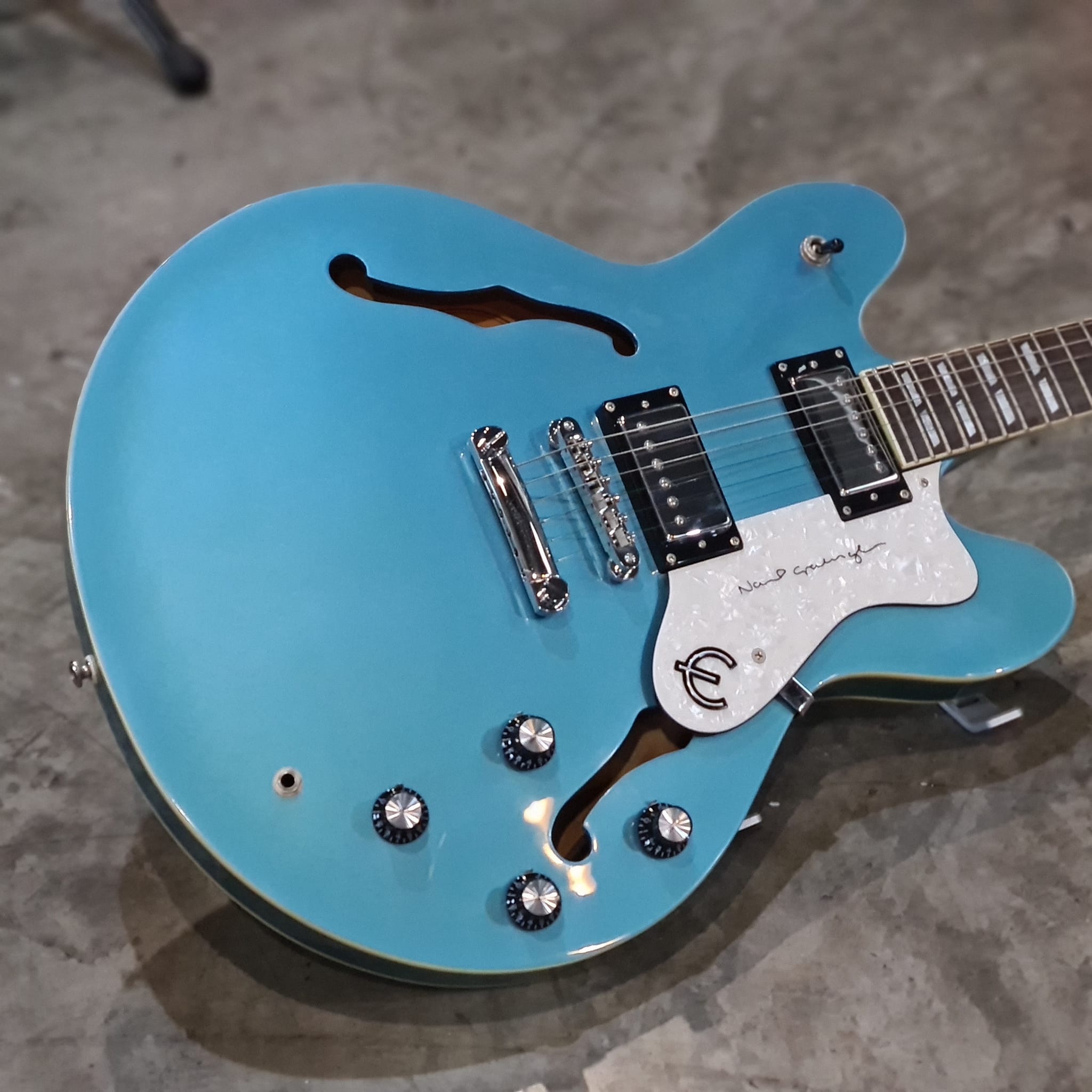 (USED) EPIPHONE SUPERNOVA " Noel Gallagher " Signature
