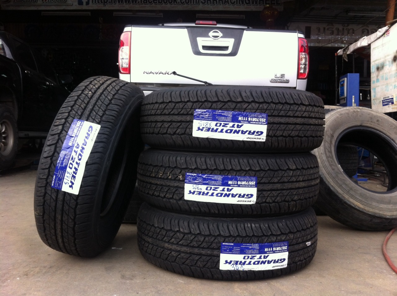 ยาง DUNLOP AT20 ขนาด 265/70-16 ราคาพิเศษ สั่งได้
