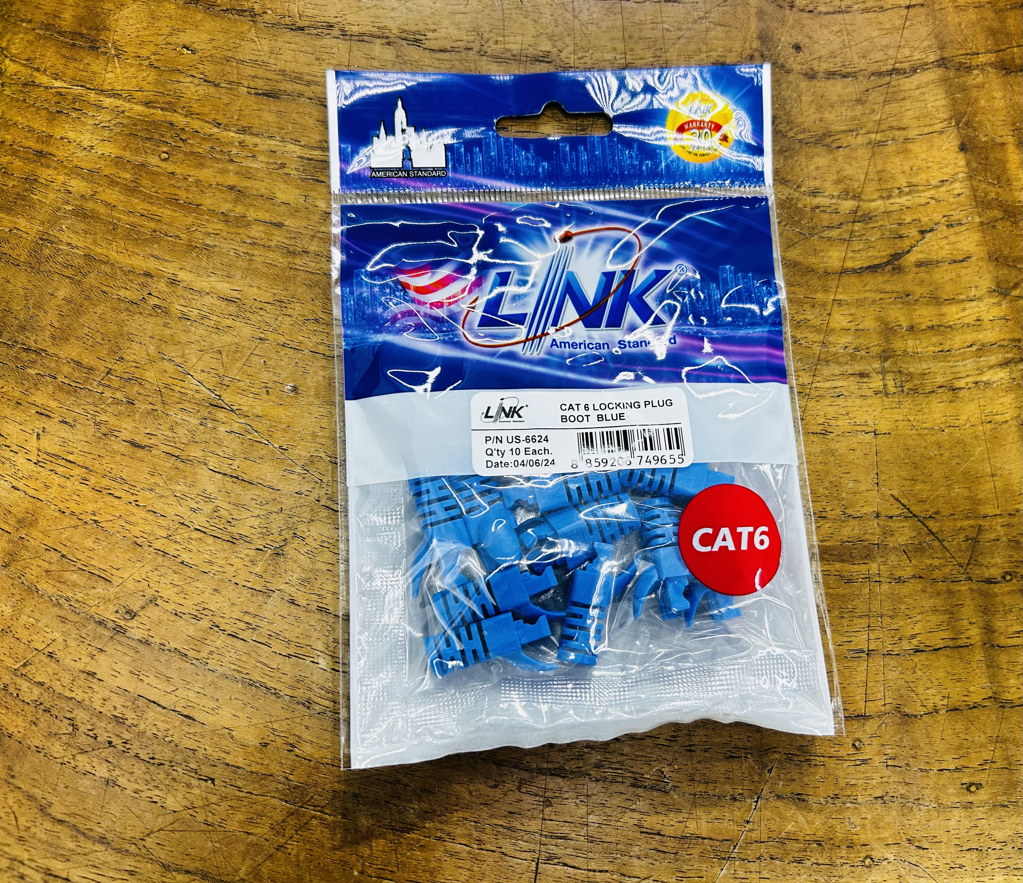US-6624 CAT6 Locking Plug Boot Blue