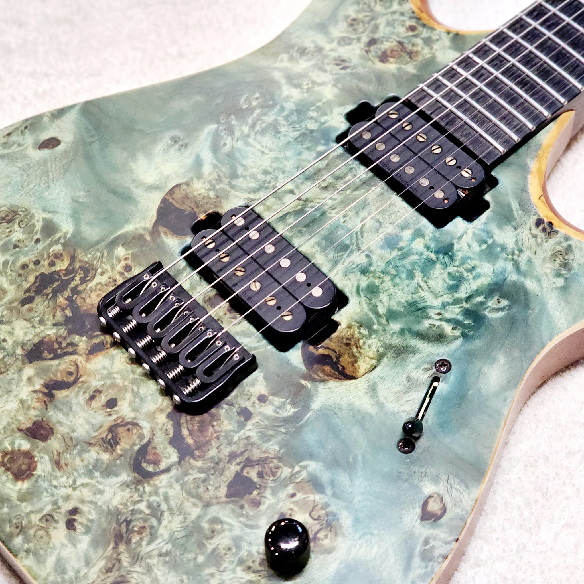 (USEDl MAYONES DUVELL ELITE 6 - TRANS AQUAMARINE SATINE