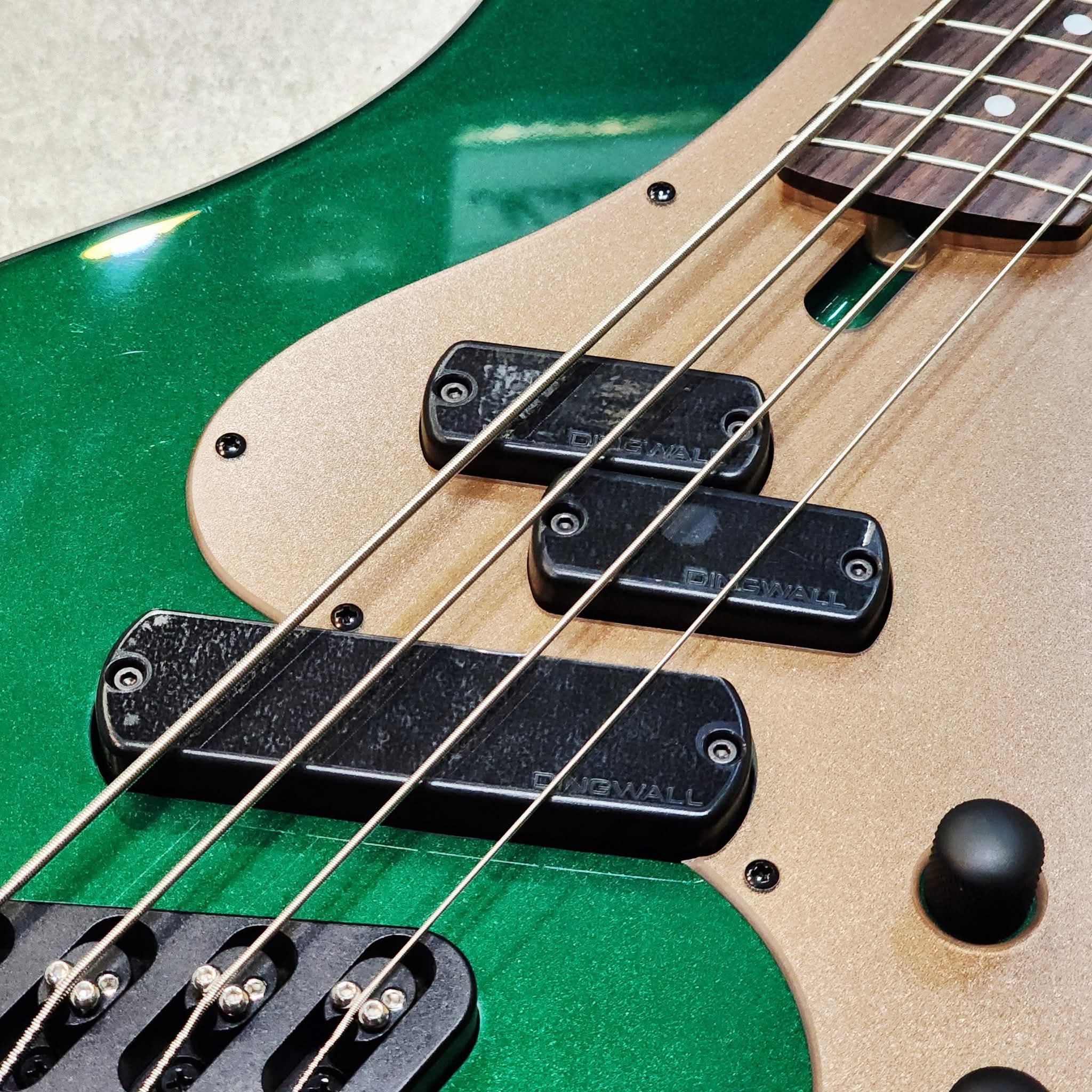 DINGWALL SUPER P SP1-4 - GLOSS DARK CANDY GREEN