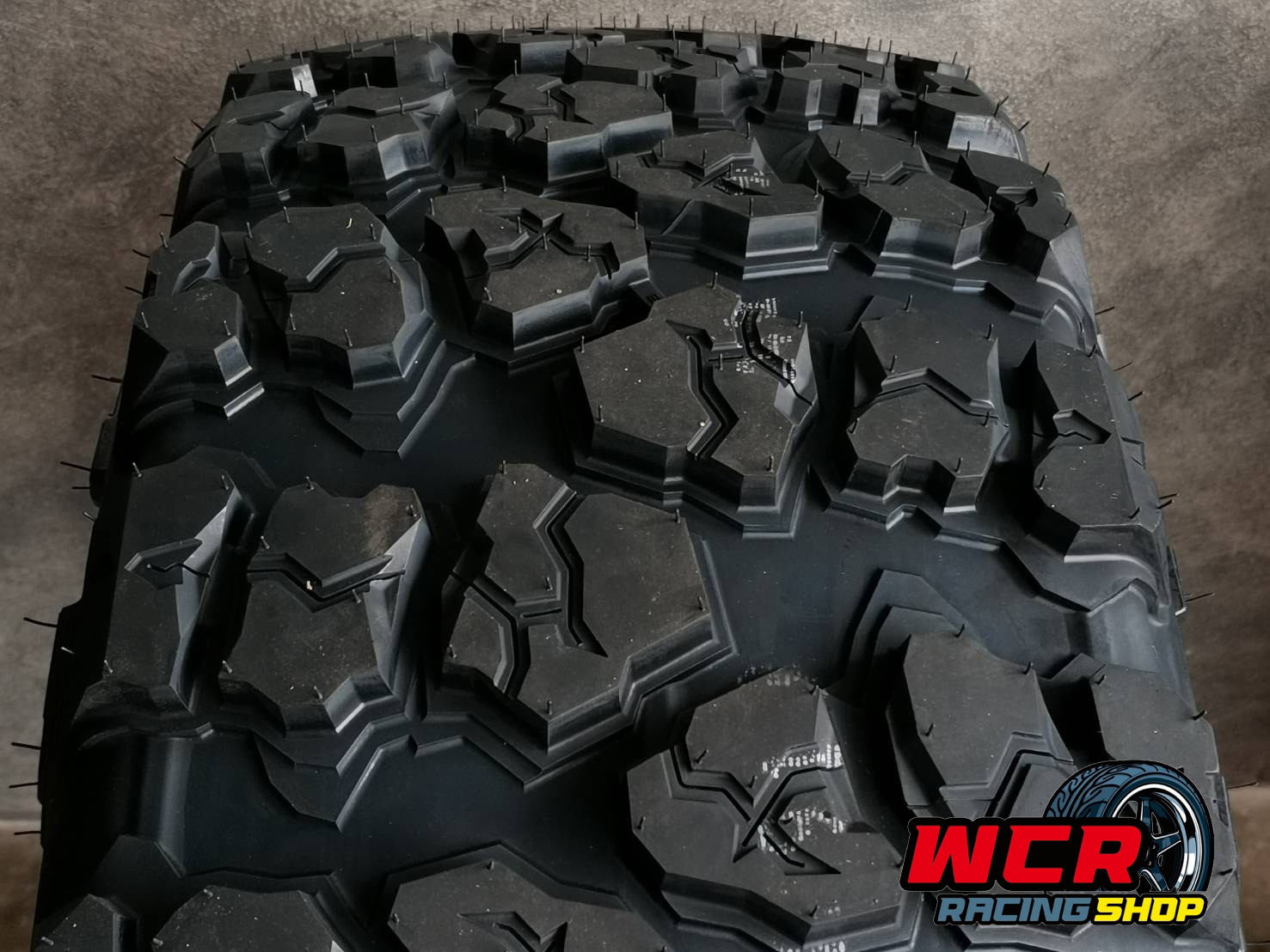 ยางขนาด 40x13.5 R17