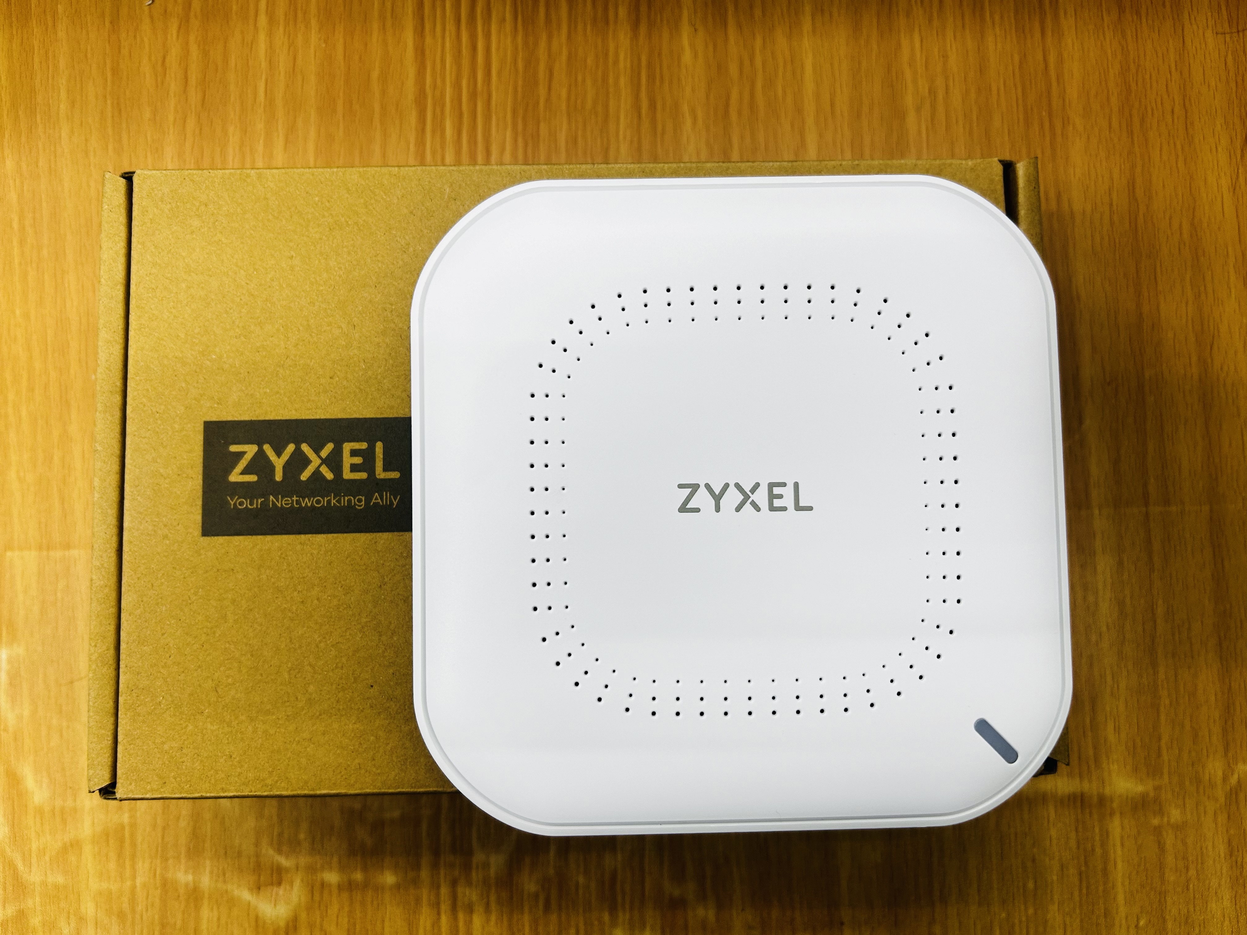 Zyxel NWA1123AC V3 AC1200 WiFi5 Wave 2 Dual-Radio NebulaFlex Access Point