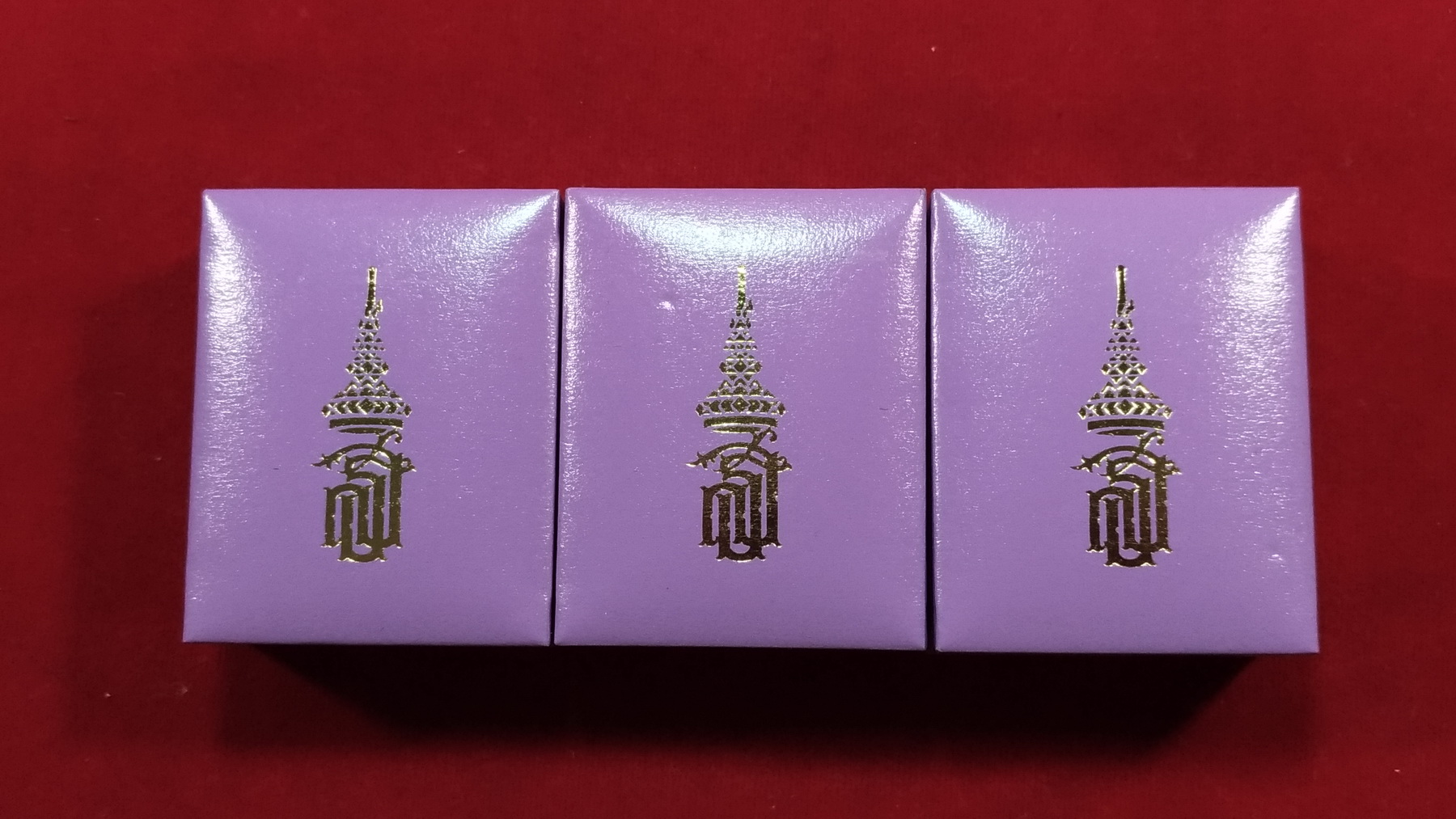 เข็มที่ระลึกงานฉลองพระชนมายุครบ 5 รอบ สมเด็จพระเทพฯ พร้อมกล่องเดิมๆ