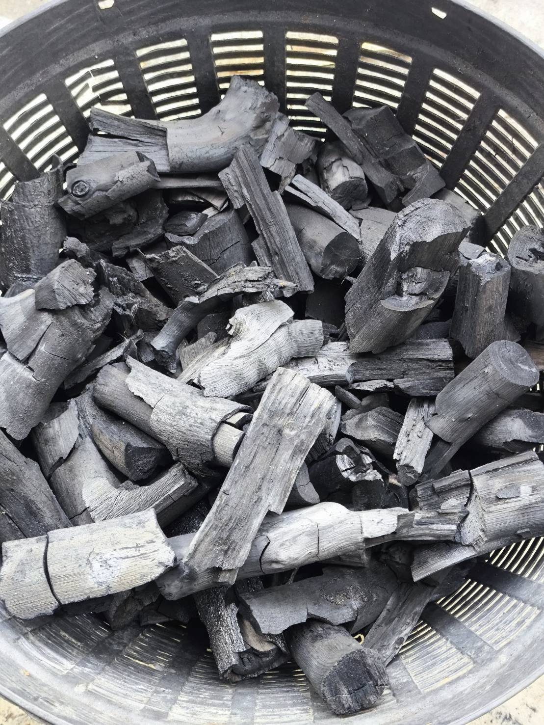 🔥 ถ่านไบโอชาร์แบบก้อน Biochar